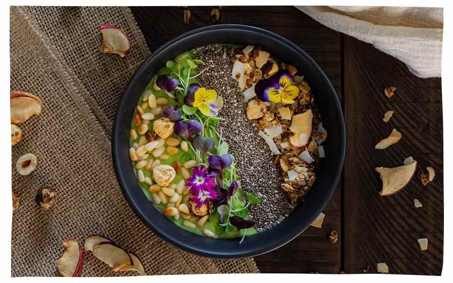 Microgreens in smoothie bowls | How to eat microgreens